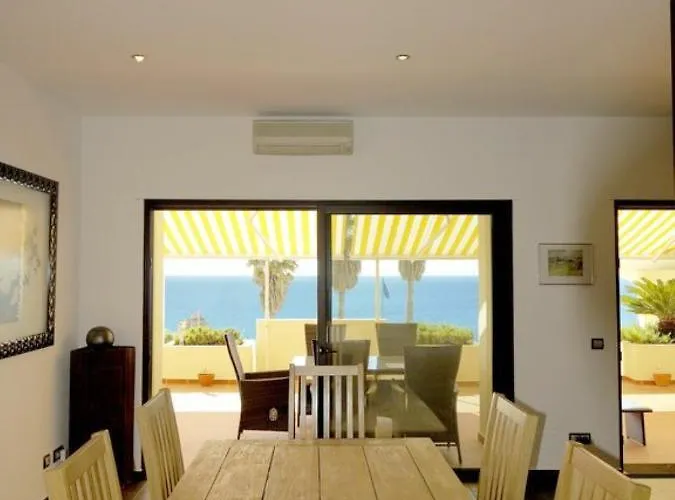 Lgs61 T2 Luxuoso E Terraco Frente Apartamento