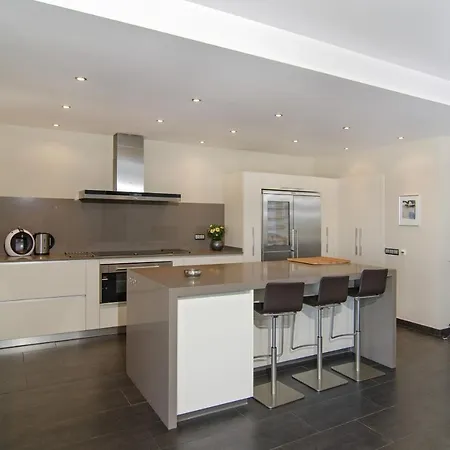 Daire Lgs61 T2 Luxuoso E Terraco Frente *